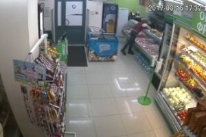 магазин видеонаблюдение на 8 камер