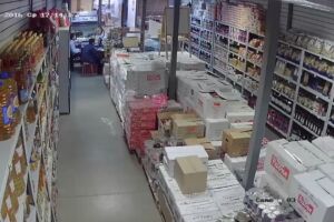 система видеонаблюдения 4 камеры для магазина